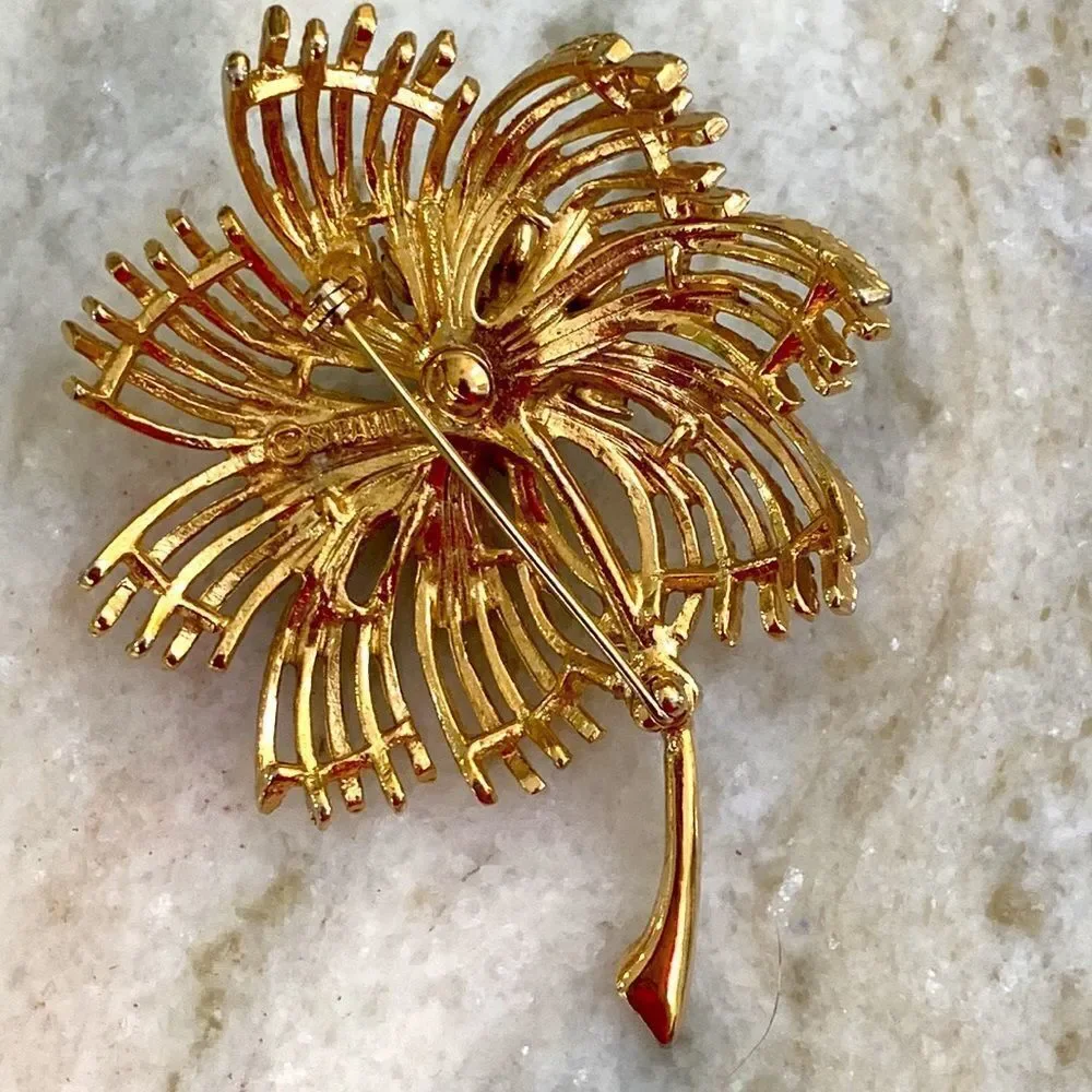 Sarah Coventry Vintage Brooch